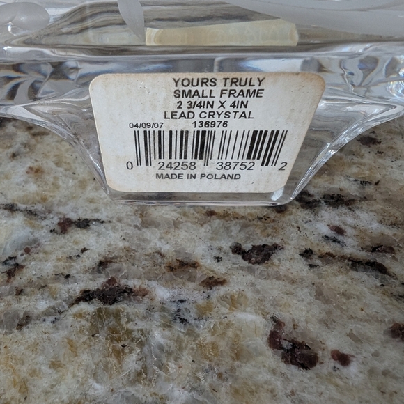 Waterford Marquis Yours Truly Small Frame Lead Crystal Poland 2.75" x 4" - Picture 4 of 5